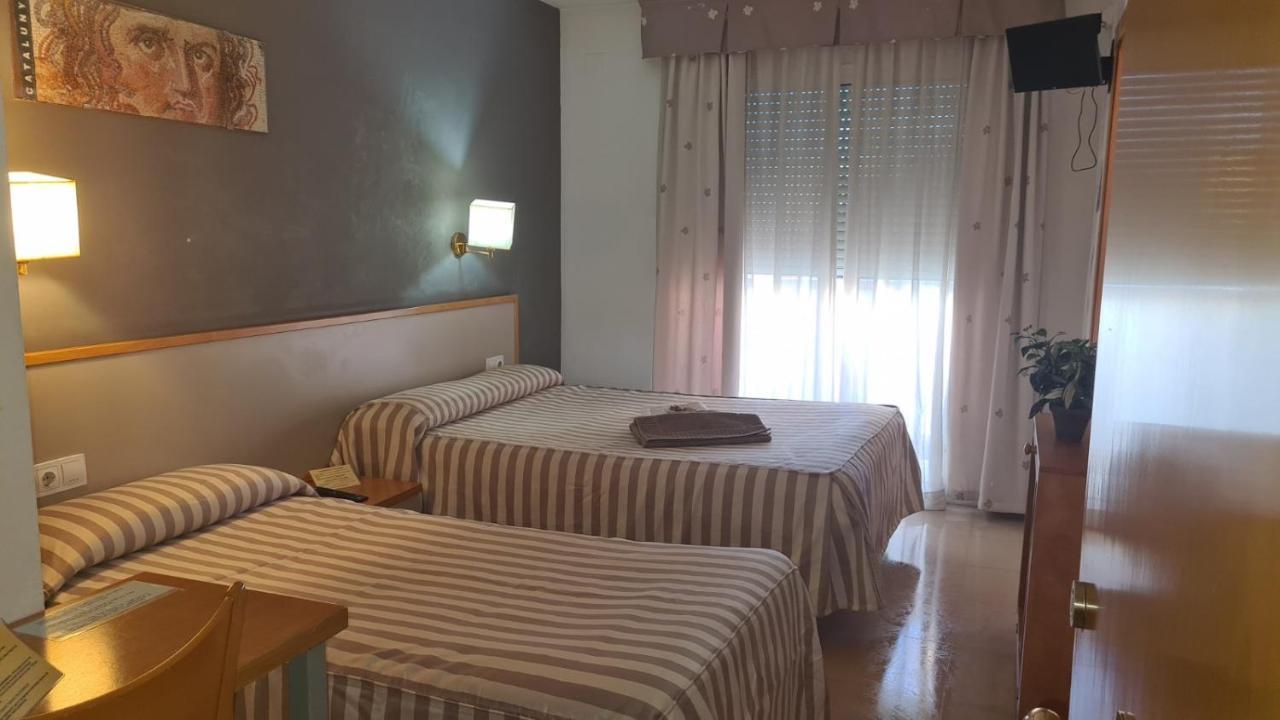 Hotel Cosmos تاراغونا المظهر الخارجي الصورة