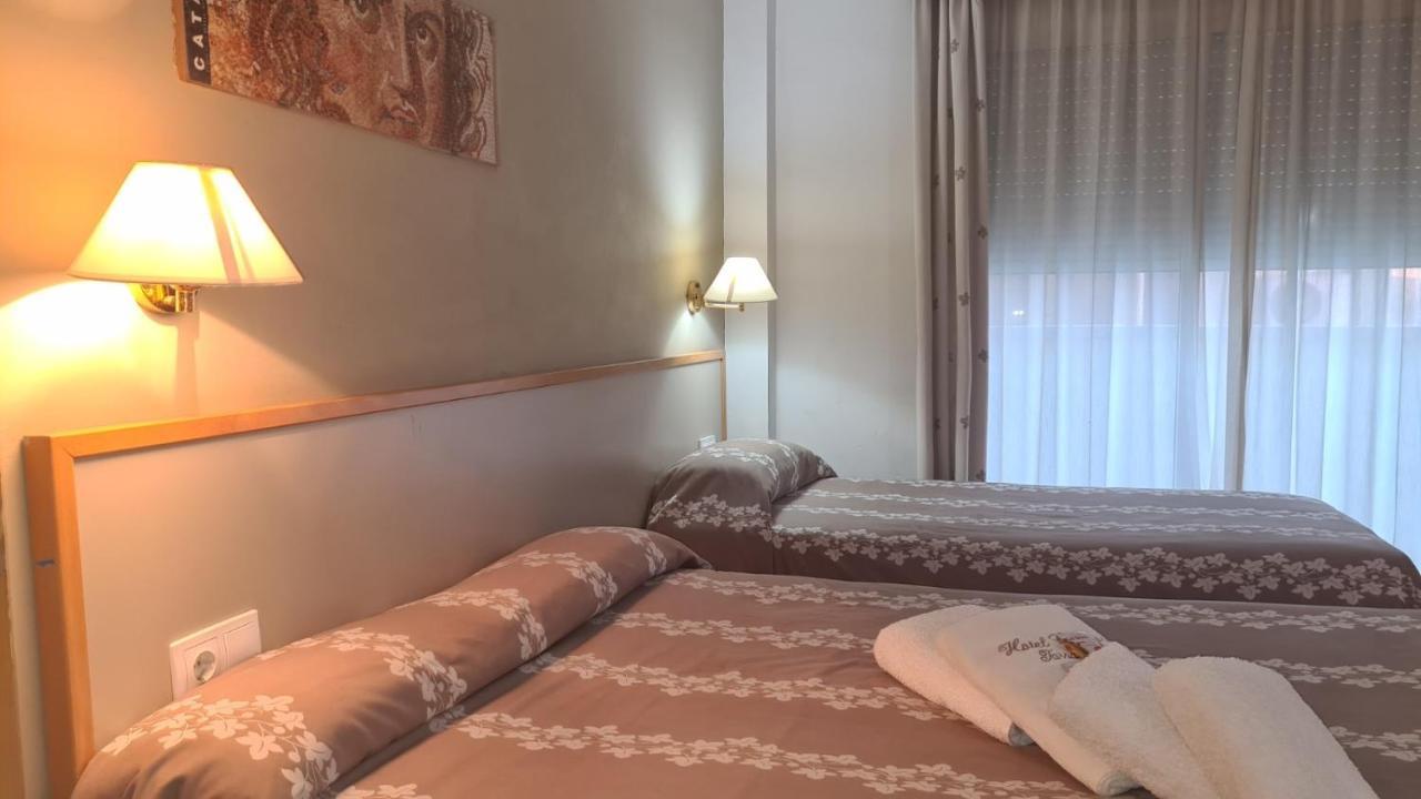 Hotel Cosmos تاراغونا المظهر الخارجي الصورة