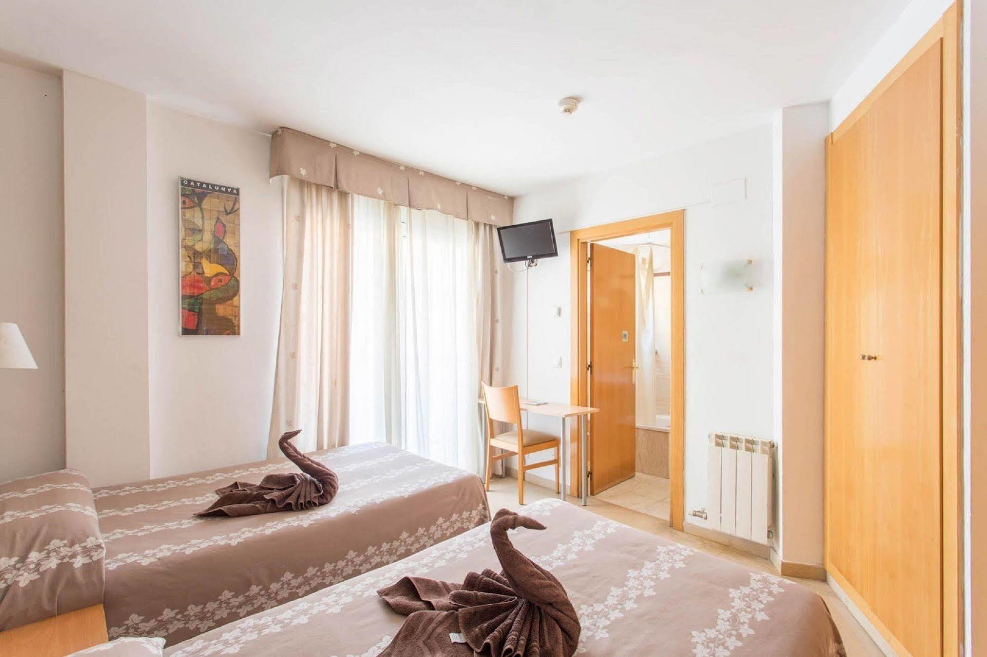 Hotel Cosmos تاراغونا المظهر الخارجي الصورة