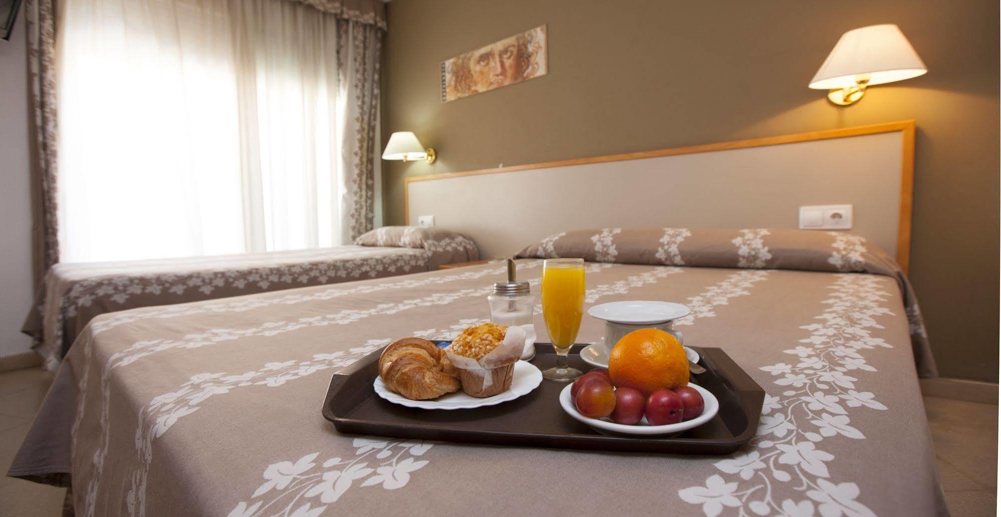 Hotel Cosmos تاراغونا المظهر الخارجي الصورة